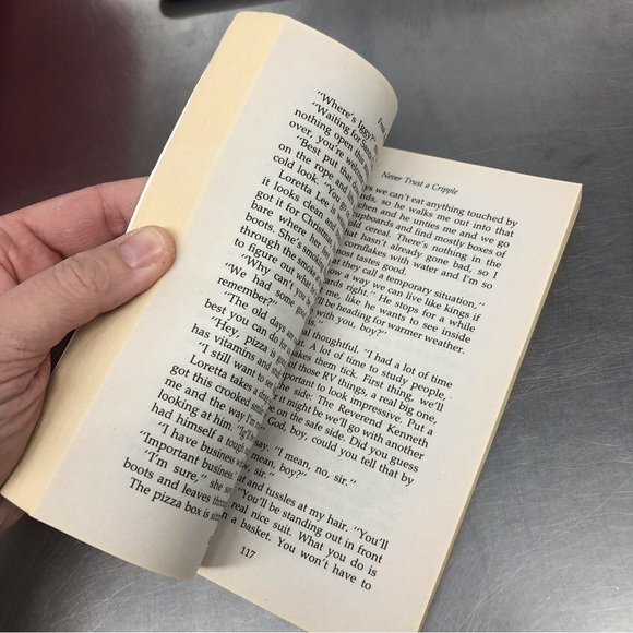 Freak the Mighty by: Rodman Philbrick, paperback book - Picture 4 of 5